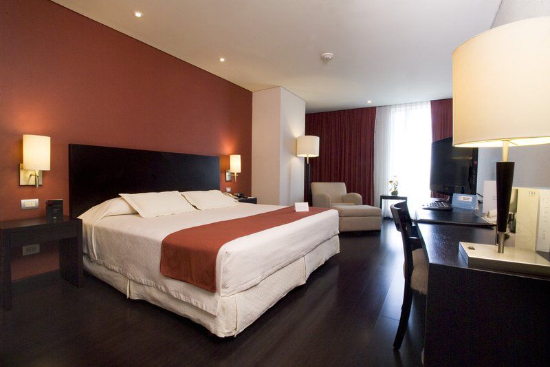 Nh Queretaro Hotel Bagian luar foto